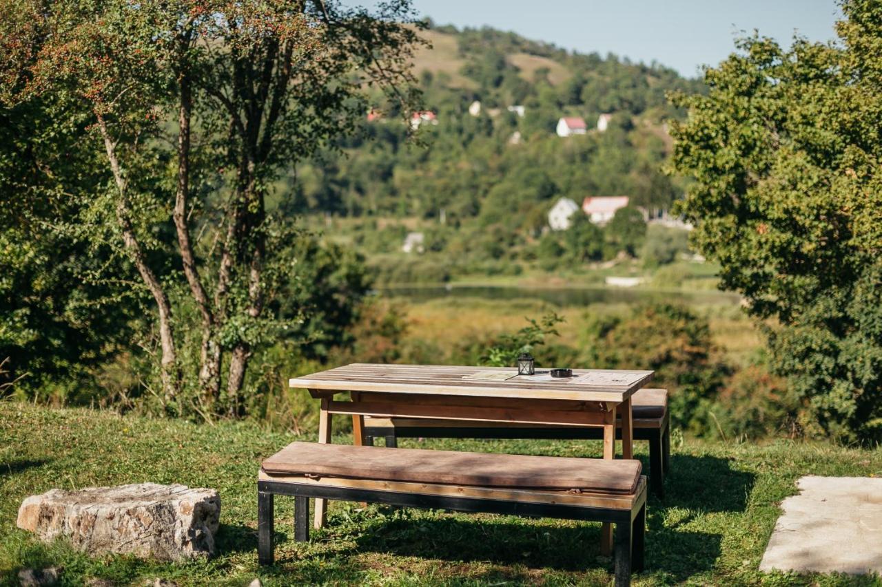 Eco Village Nevidio Poscenje Exteriör bild
